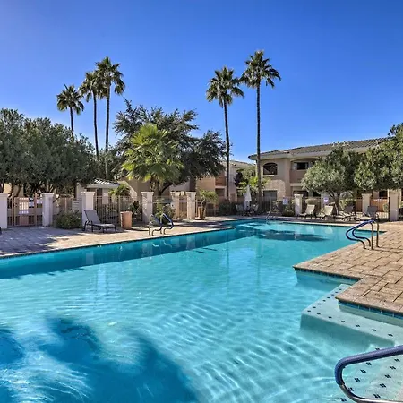 Phoenix Condo With Pool And Hot Tub - Dog Friendly!
